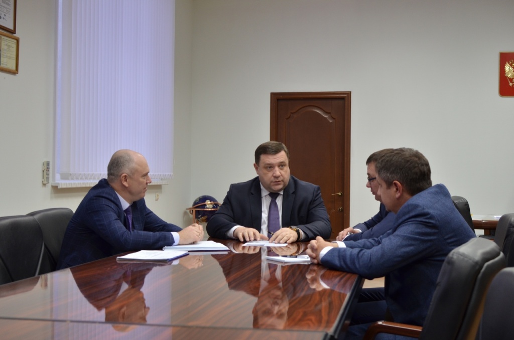 -Uko83zCIXA.jpg -Uko83zCIXA.jpg